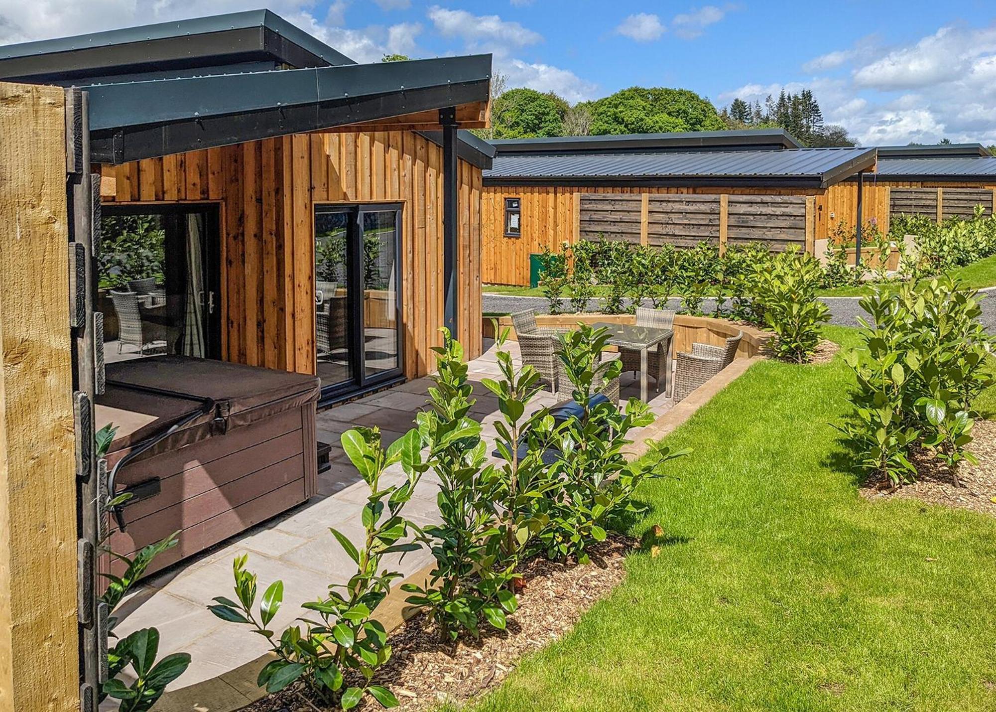 Hotel The Warrens At Foxtail Chirk Exterior foto